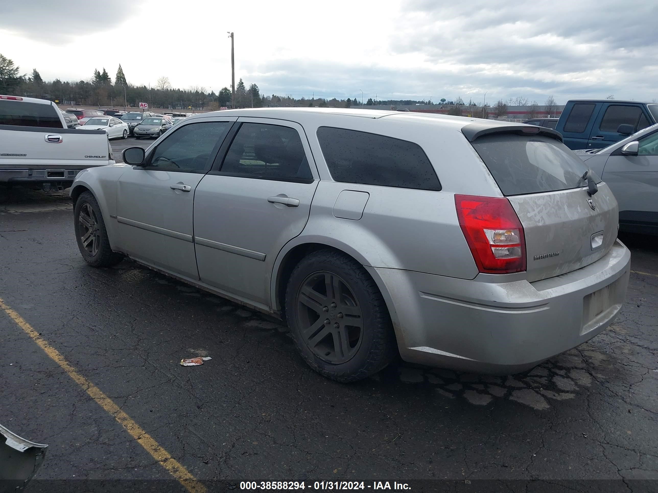 Photo 2 VIN: 2D4GV57267H730783 - DODGE MAGNUM 