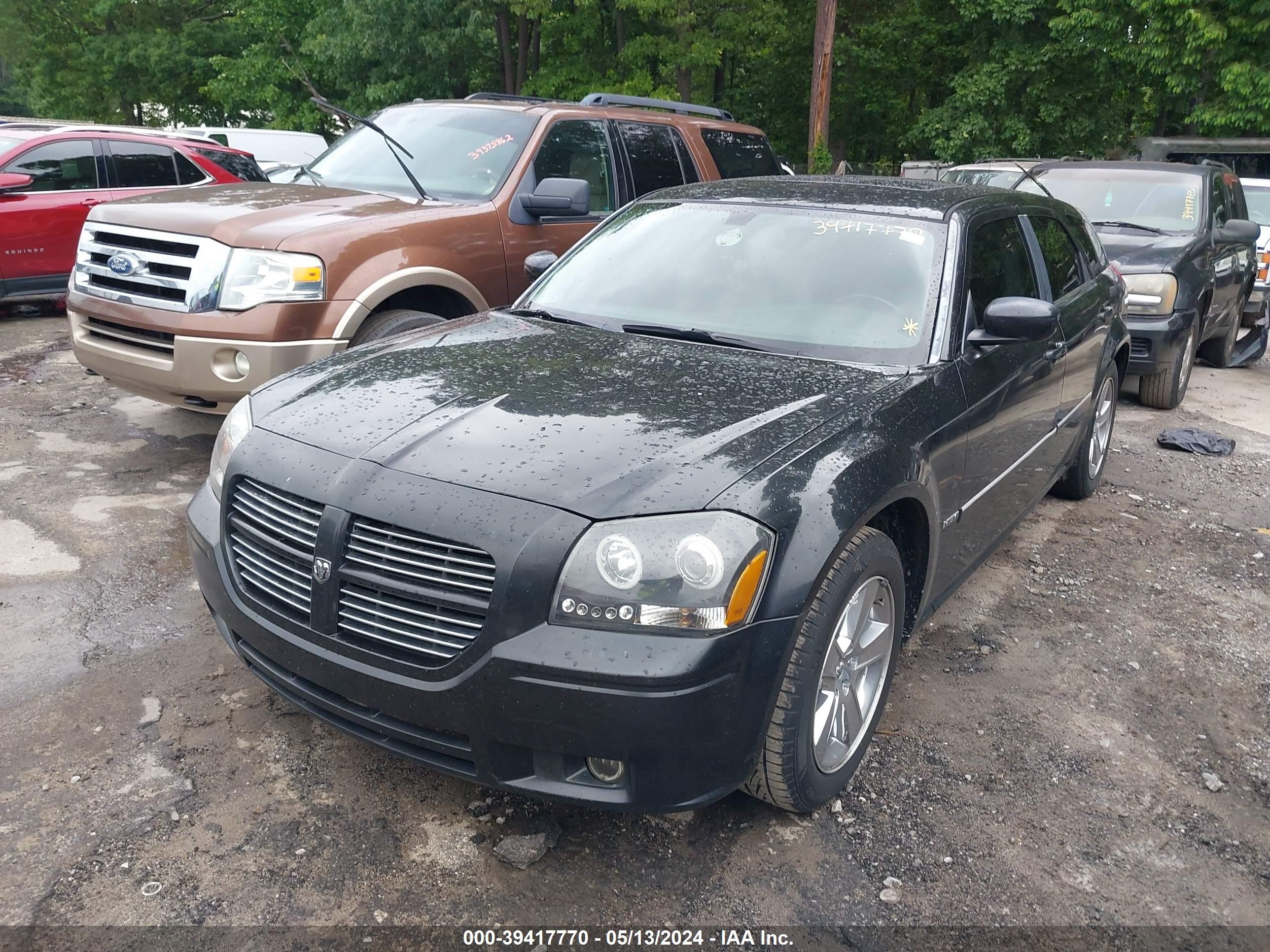 Photo 1 VIN: 2D4GV57277H851189 - DODGE MAGNUM 