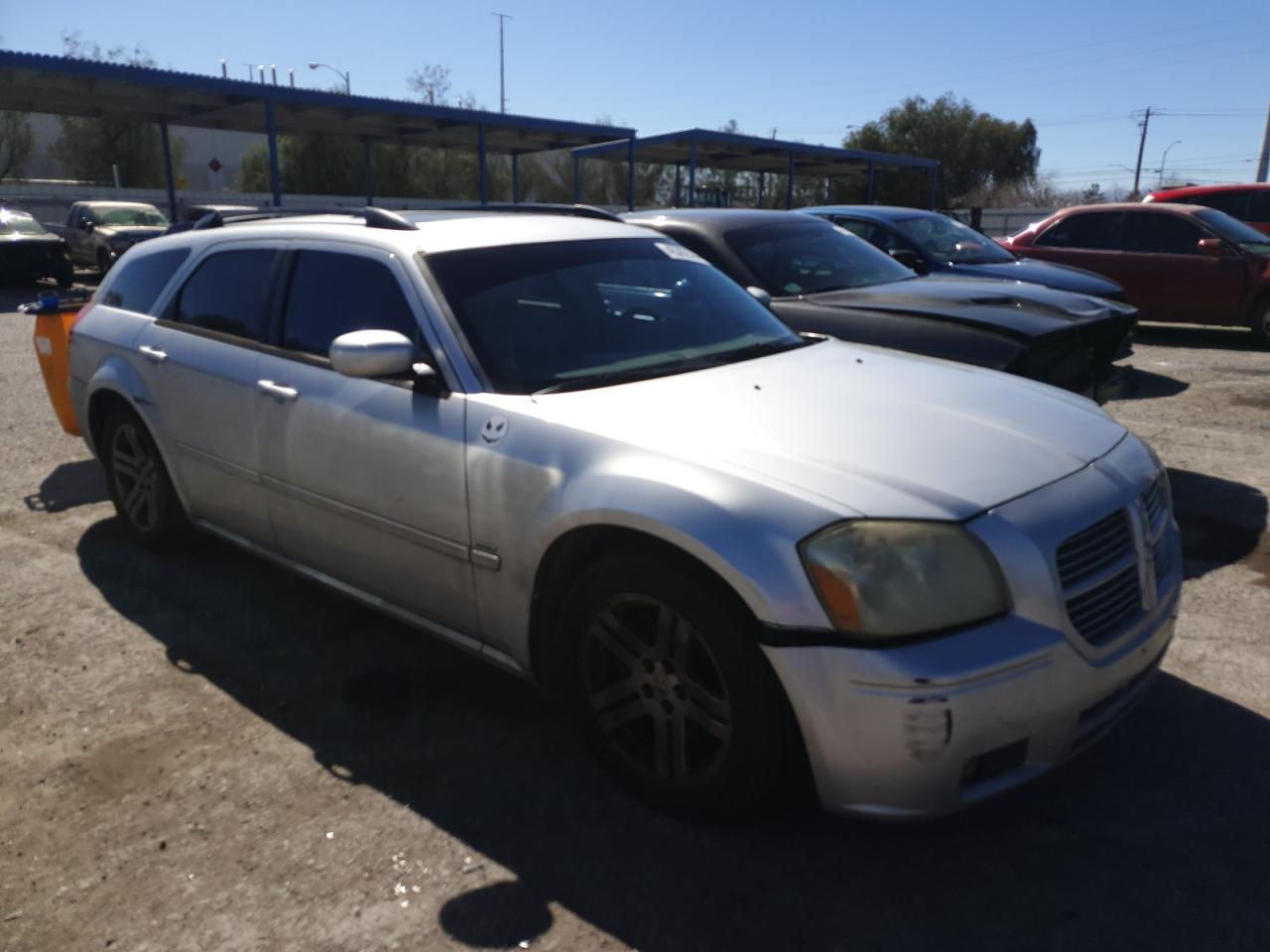 Photo 3 VIN: 2D4GV58265H645843 - DODGE MAGNUM 