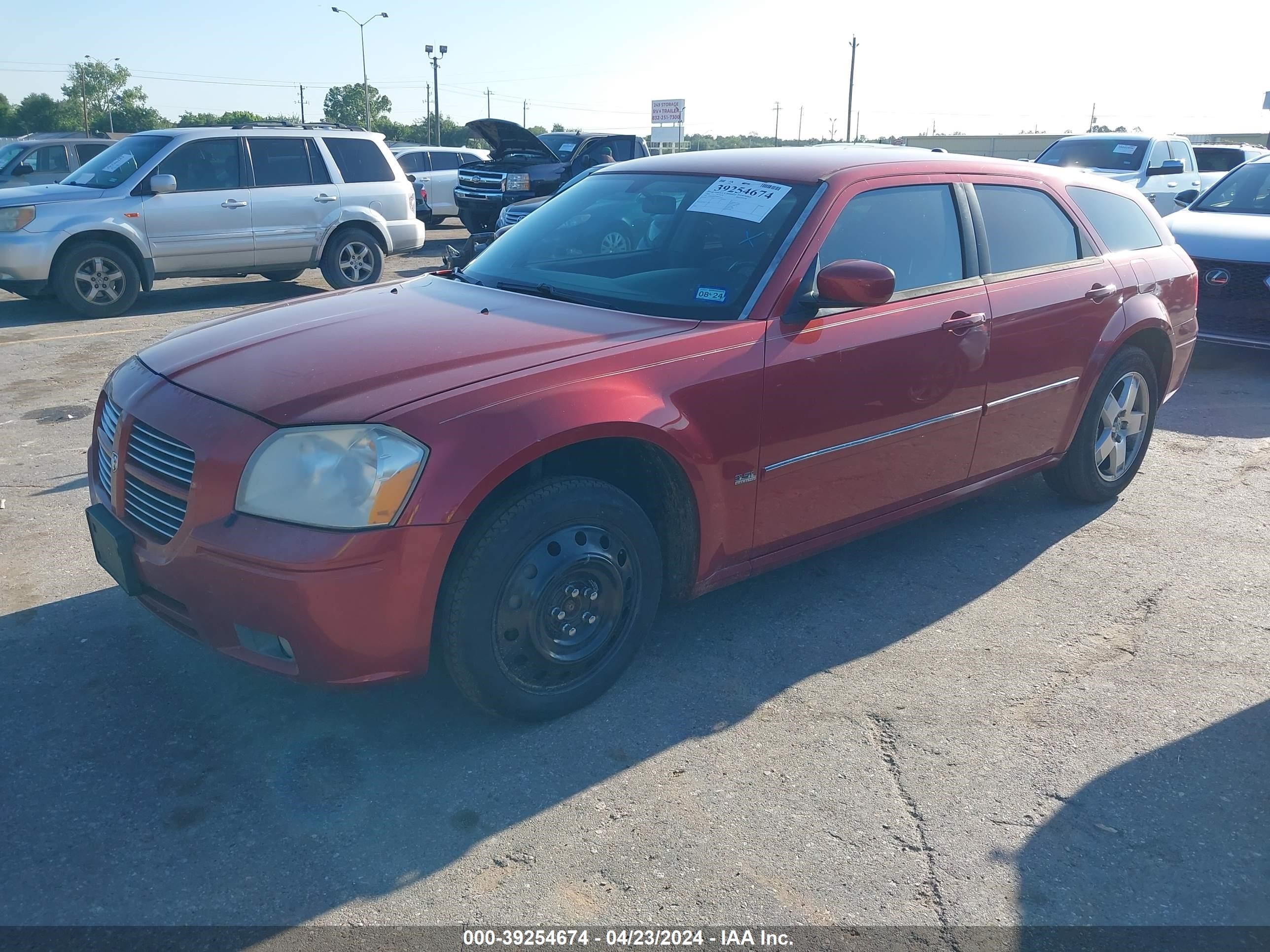 Photo 1 VIN: 2D4GZ48V55H677420 - DODGE MAGNUM 