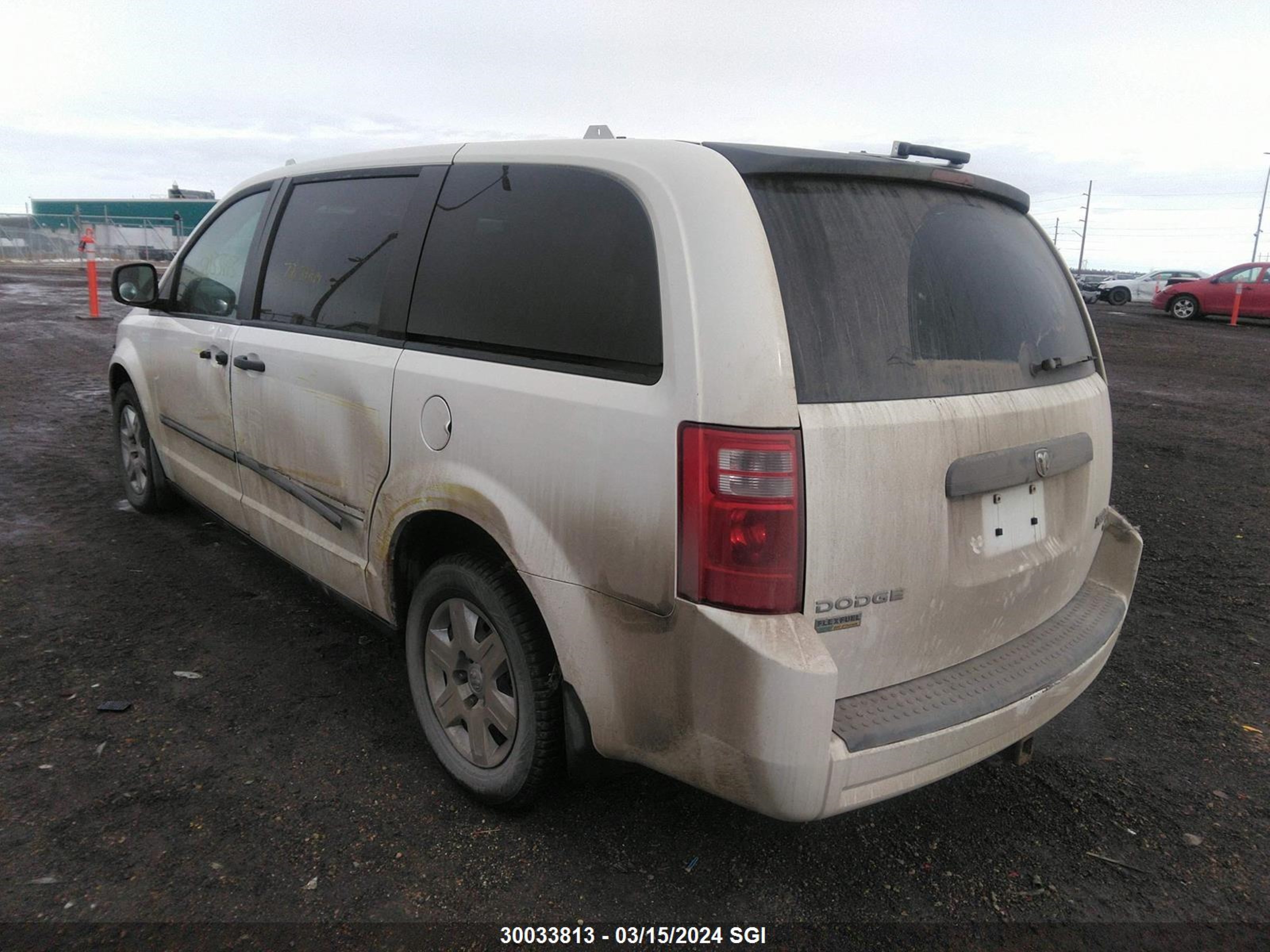 Photo 2 VIN: 2D4HN11EX9R683402 - DODGE CARAVAN 