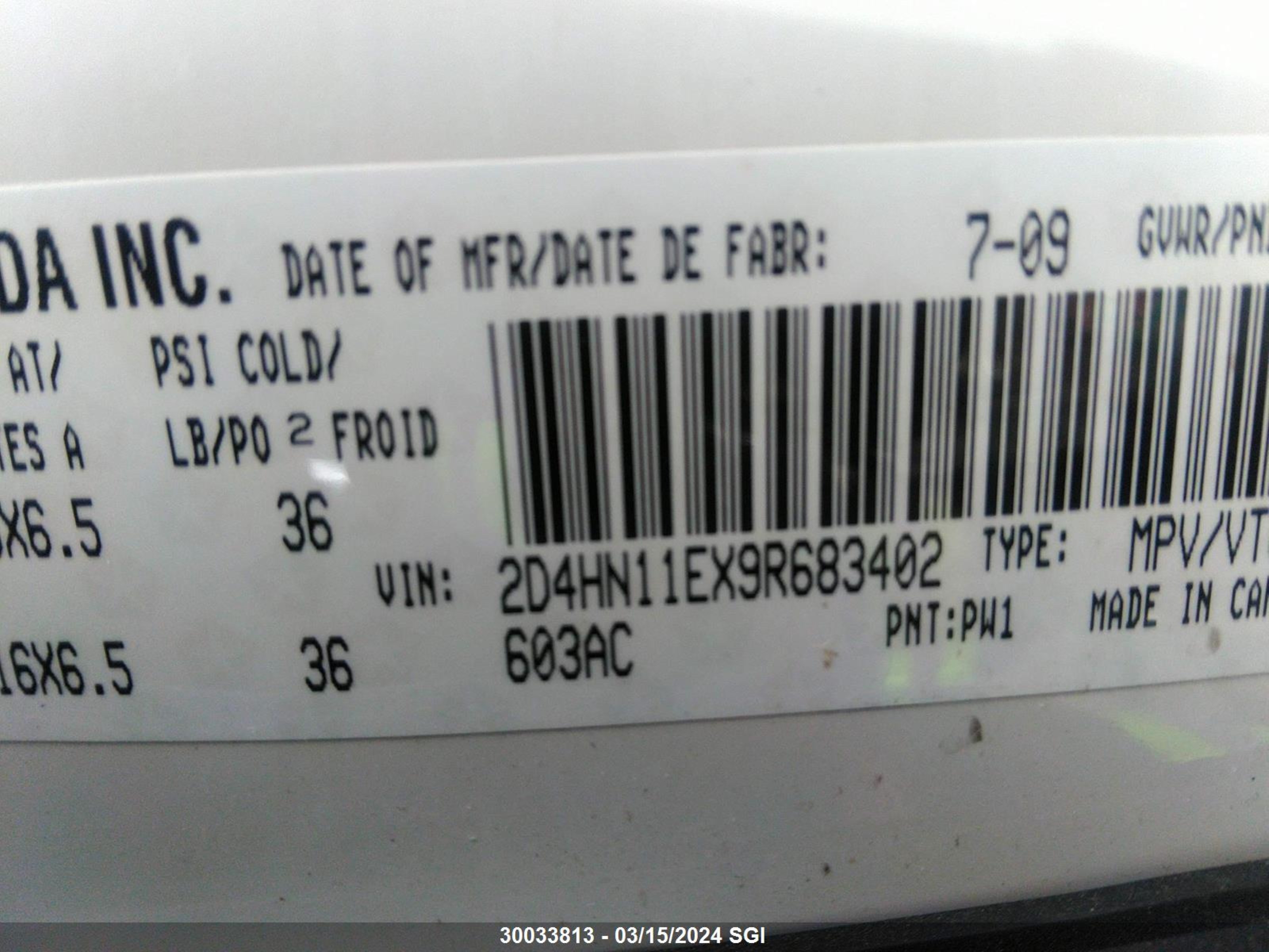 Photo 8 VIN: 2D4HN11EX9R683402 - DODGE CARAVAN 