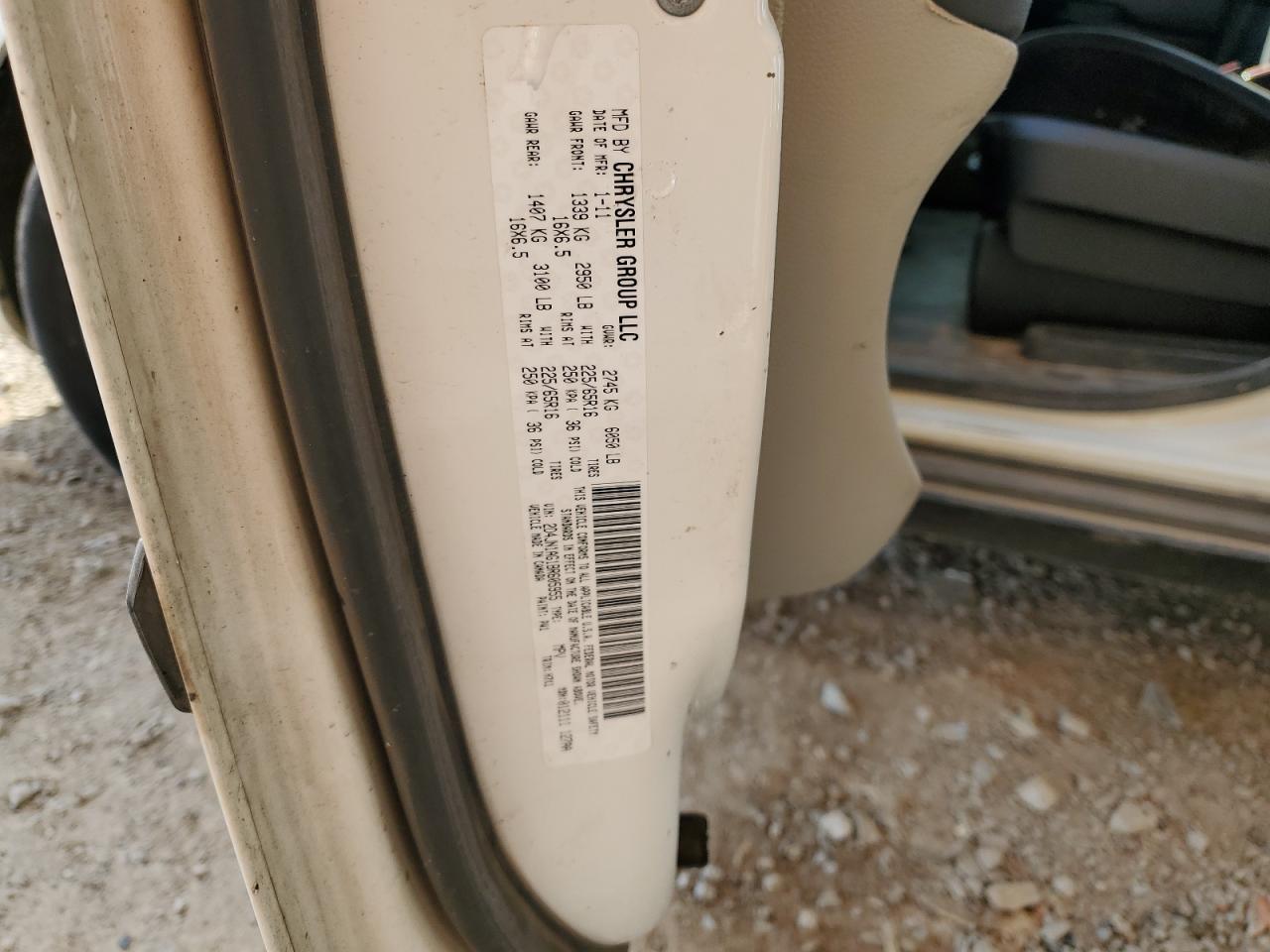 Photo 12 VIN: 2D4JN1AG1BR605955 - DODGE CARAVAN 