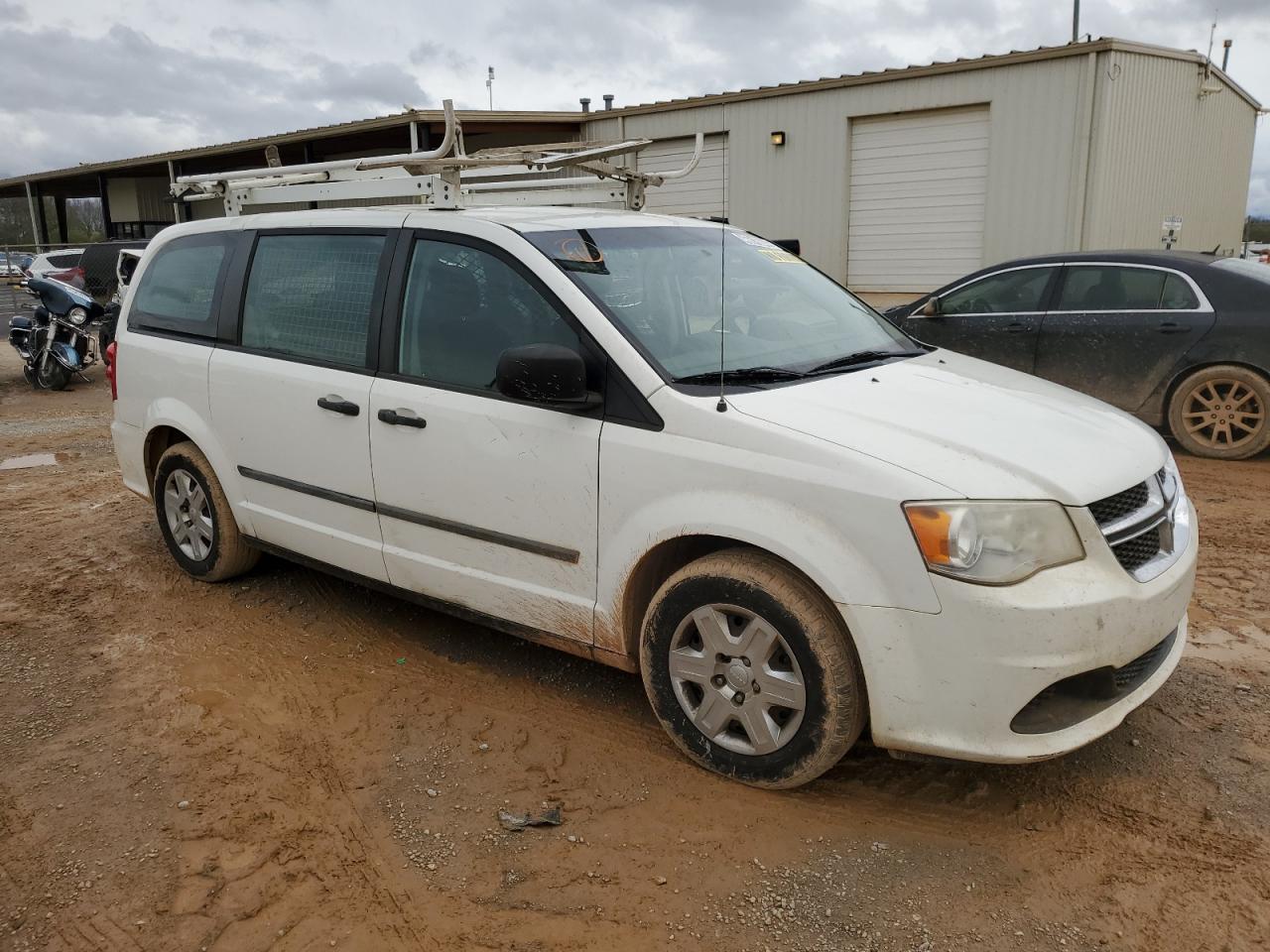 Photo 3 VIN: 2D4JN1AG1BR605955 - DODGE CARAVAN 