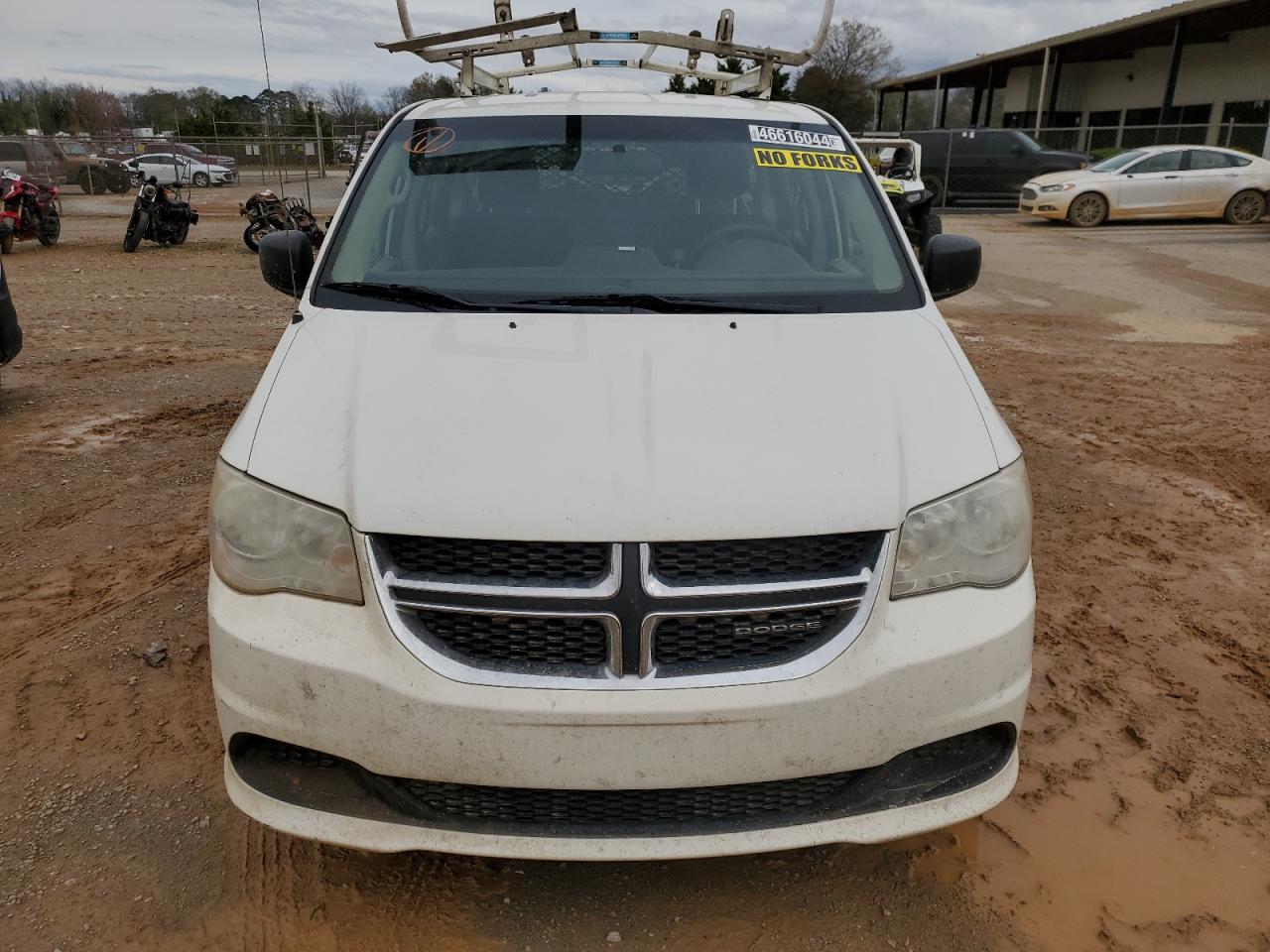 Photo 4 VIN: 2D4JN1AG1BR605955 - DODGE CARAVAN 