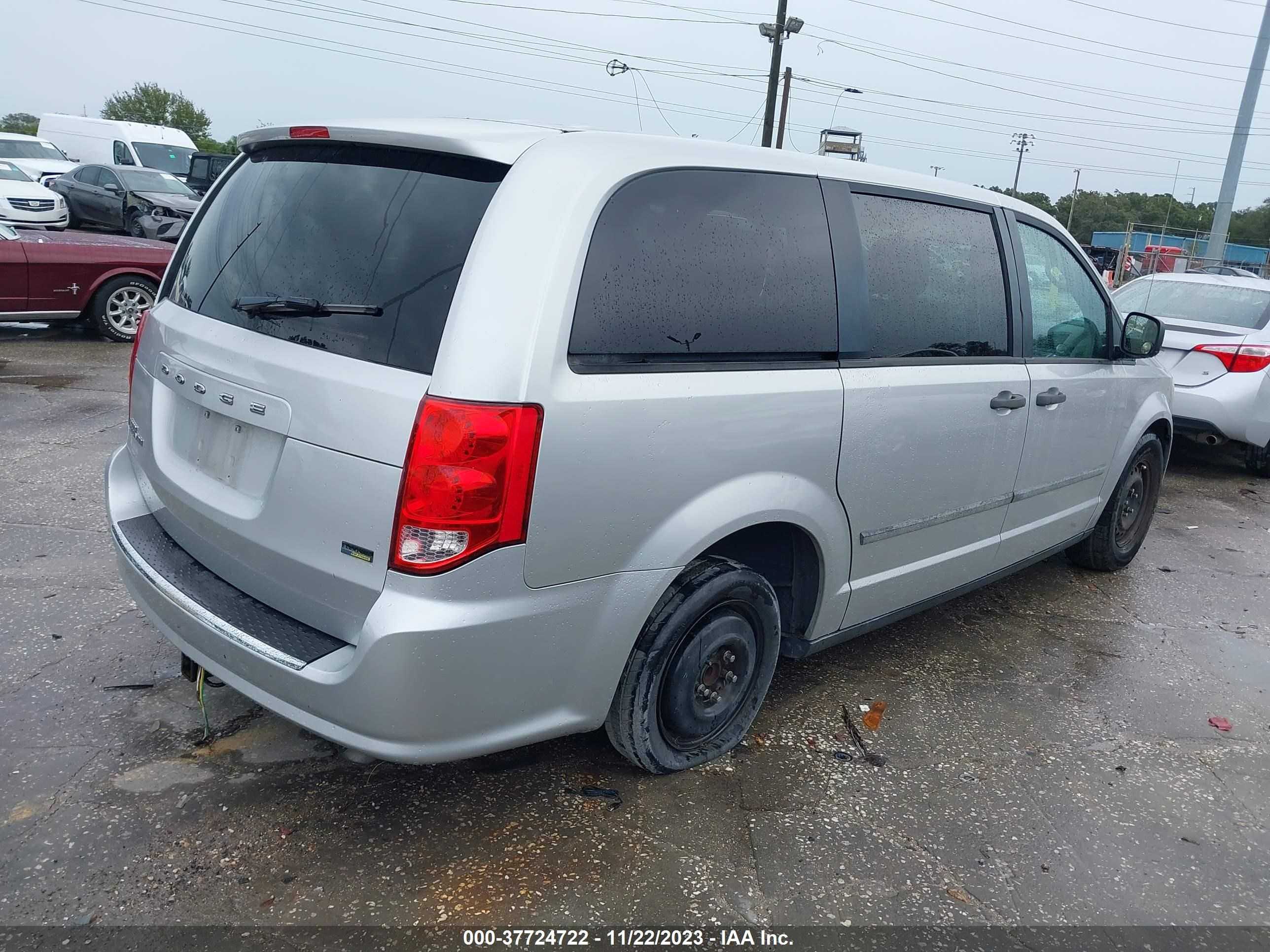 Photo 3 VIN: 2D4RN1AG0BR795878 - DODGE CARAVAN 