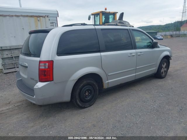 Photo 3 VIN: 2D4RN3D13AR489288 - DODGE GRAND CARAVAN 