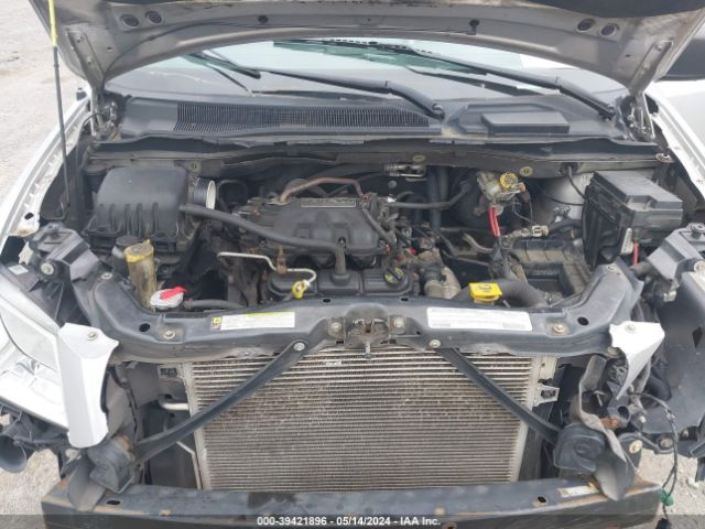 Photo 9 VIN: 2D4RN3D13AR489288 - DODGE GRAND CARAVAN 