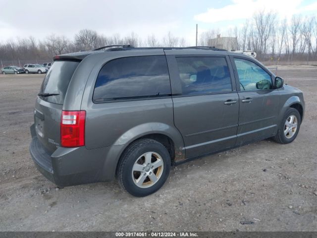 Photo 3 VIN: 2D4RN3D14AR363862 - DODGE GRAND CARAVAN 