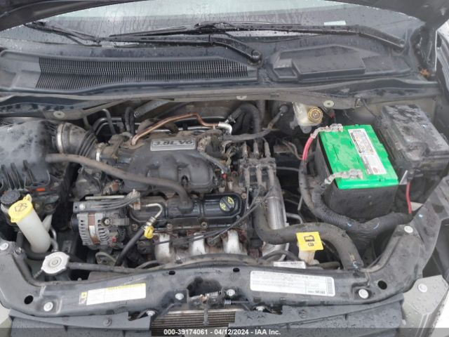 Photo 9 VIN: 2D4RN3D14AR363862 - DODGE GRAND CARAVAN 