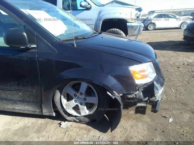 Photo 5 VIN: 2D4RN3D19AR335846 - DODGE GRAND CARAVAN 