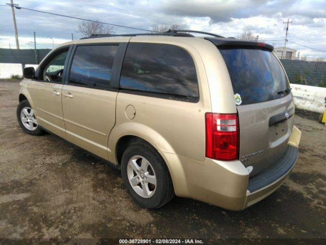 Photo 2 VIN: 2D4RN3D1XAR389429 - DODGE GRAND CARAVAN 