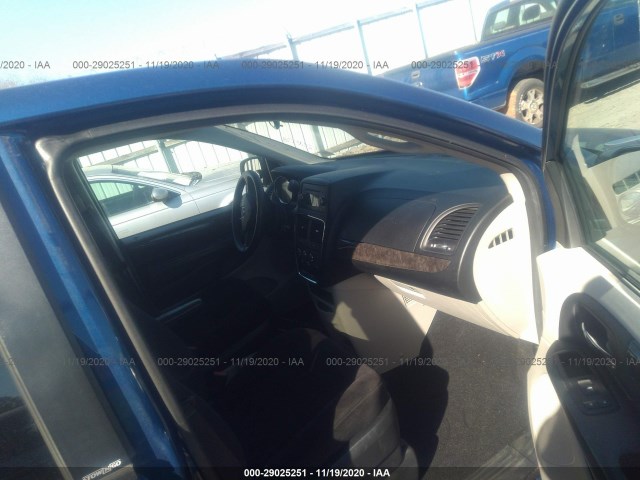 Photo 4 VIN: 2D4RN3DG0BR674646 - DODGE GRAND CARAVAN 