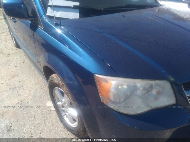 Photo 5 VIN: 2D4RN3DG0BR674646 - DODGE GRAND CARAVAN 