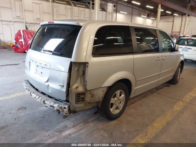 Photo 3 VIN: 2D4RN3DG3BR628728 - DODGE GRAND CARAVAN 