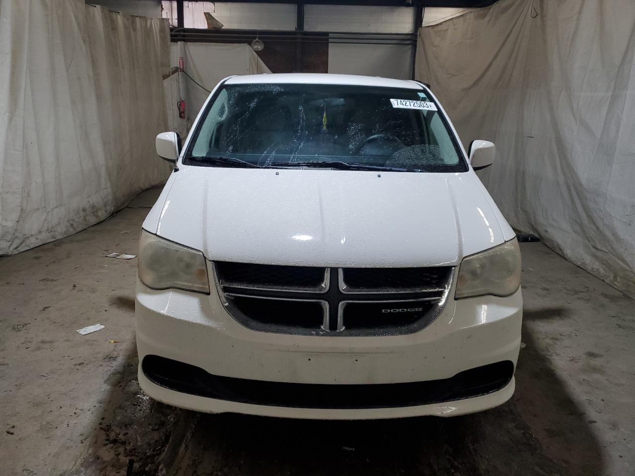 Photo 4 VIN: 2D4RN3DG3BR636540 - DODGE CARAVAN 