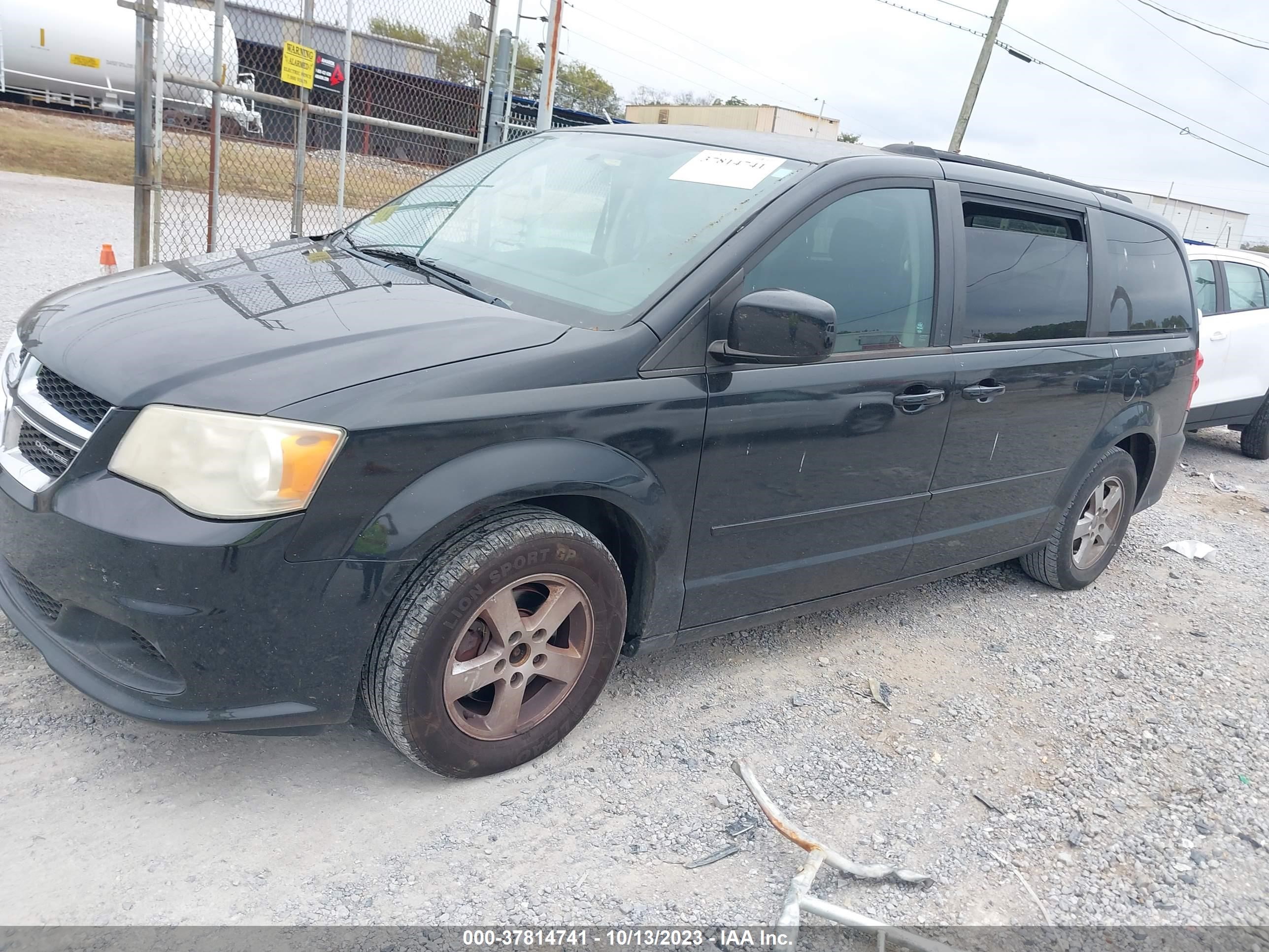 Photo 1 VIN: 2D4RN3DG3BR638899 - DODGE CARAVAN 