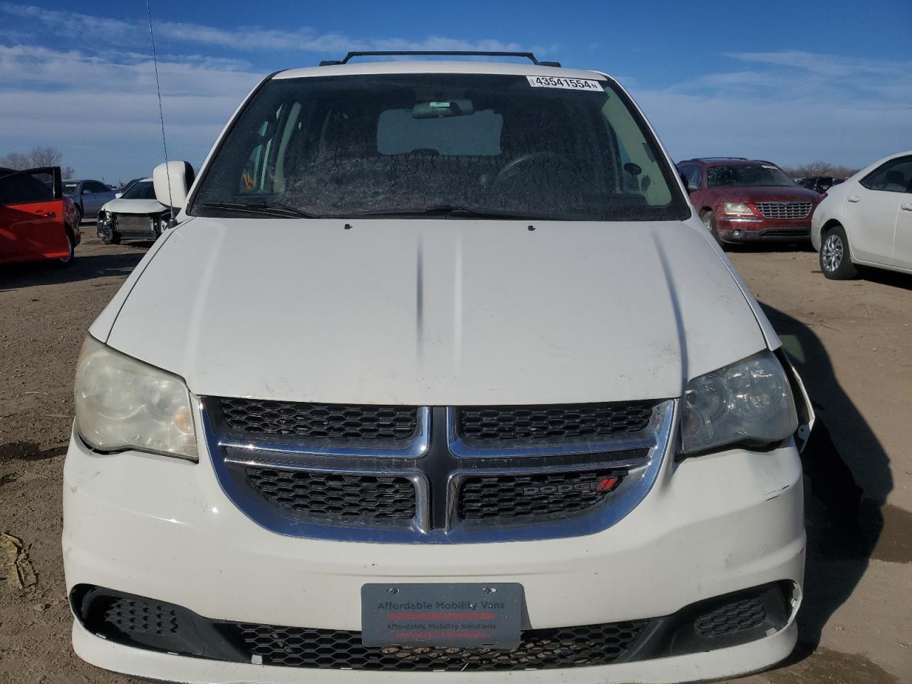 Photo 4 VIN: 2D4RN3DG3BR710295 - DODGE CARAVAN 