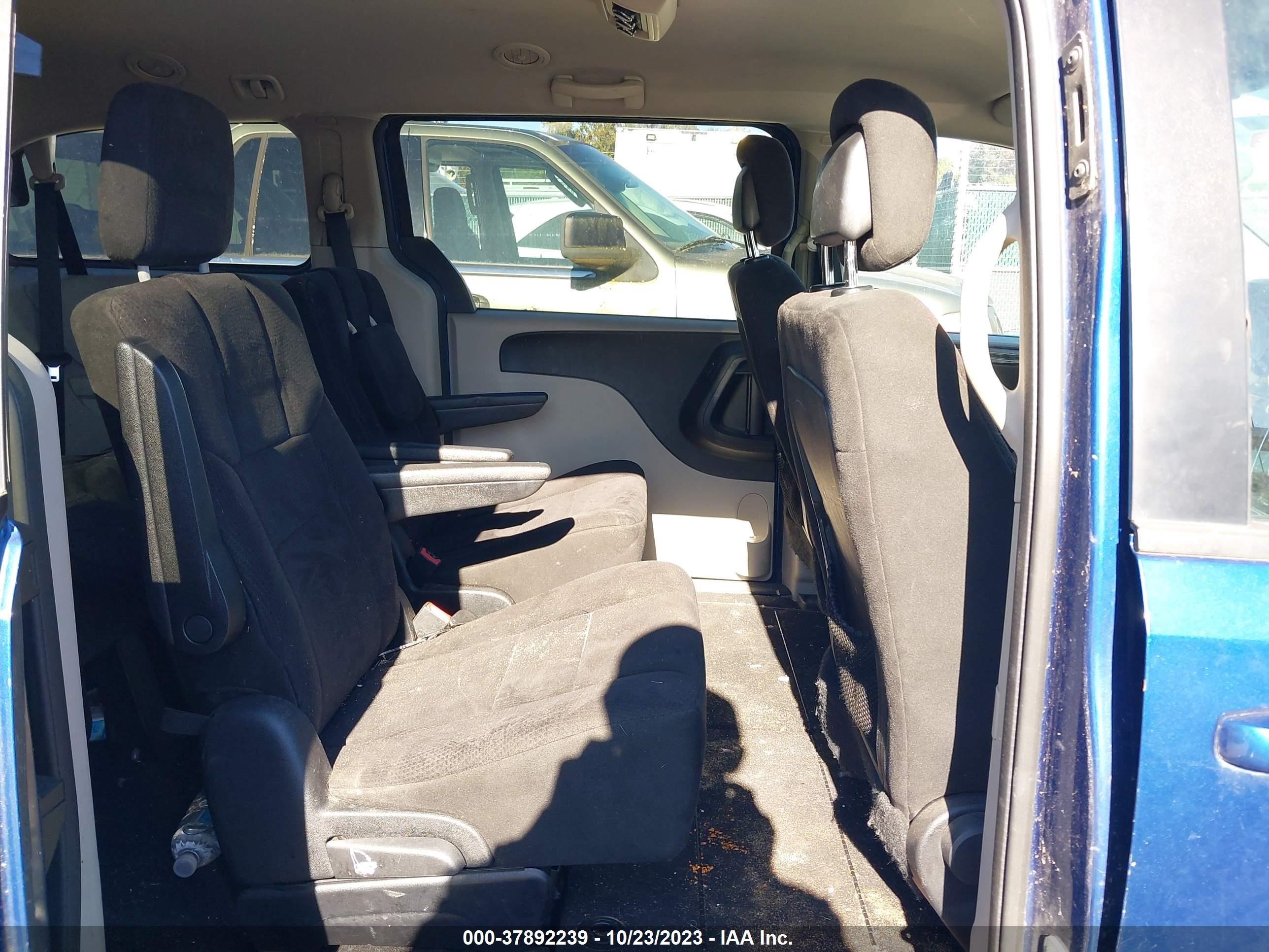 Photo 7 VIN: 2D4RN3DG3BR722866 - DODGE GRAND CARAVAN 