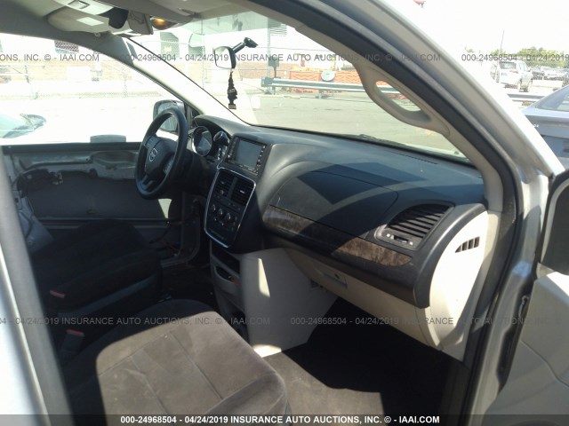 Photo 4 VIN: 2D4RN3DG4BR602543 - DODGE GRAND CARAVAN 