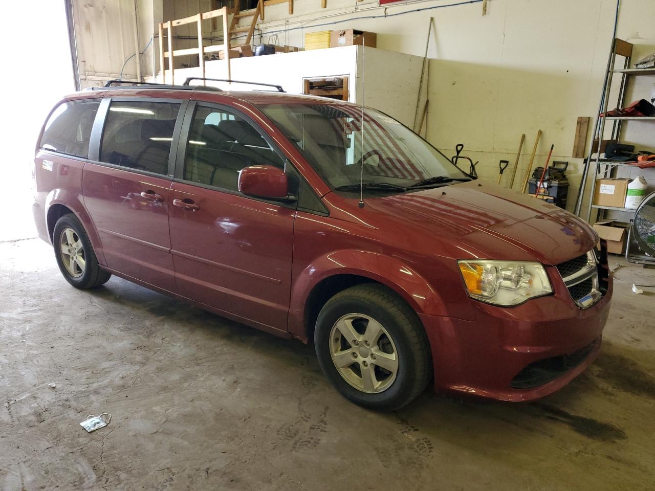 Photo 3 VIN: 2D4RN3DG4BR743757 - DODGE CARAVAN 