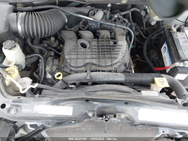 Photo 9 VIN: 2D4RN3DG5BR629508 - DODGE GRAND CARAVAN 