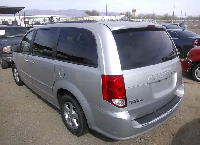 Photo 2 VIN: 2D4RN3DG5BR728538 - DODGE GRAND CARAVAN 