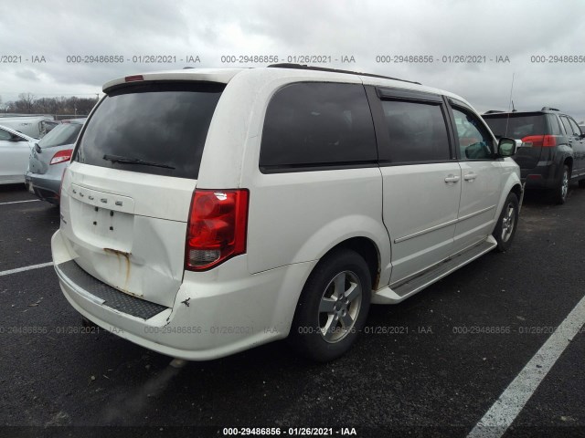 Photo 3 VIN: 2D4RN3DG7BR637870 - DODGE GRAND CARAVAN 