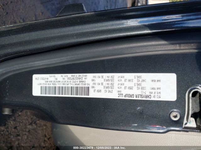 Photo 8 VIN: 2D4RN3DG7BR752601 - DODGE GRAND CARAVAN 