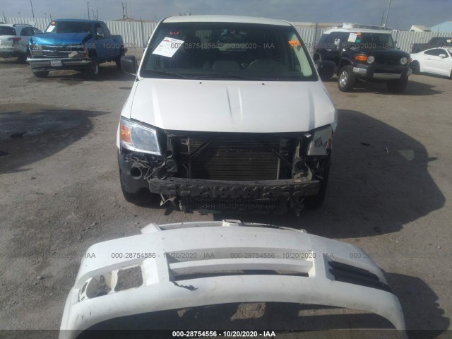 Photo 5 VIN: 2D4RN4DE0AR138492 - DODGE GRAND CARAVAN 