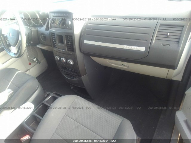 Photo 4 VIN: 2D4RN4DE0AR159035 - DODGE GRAND CARAVAN 