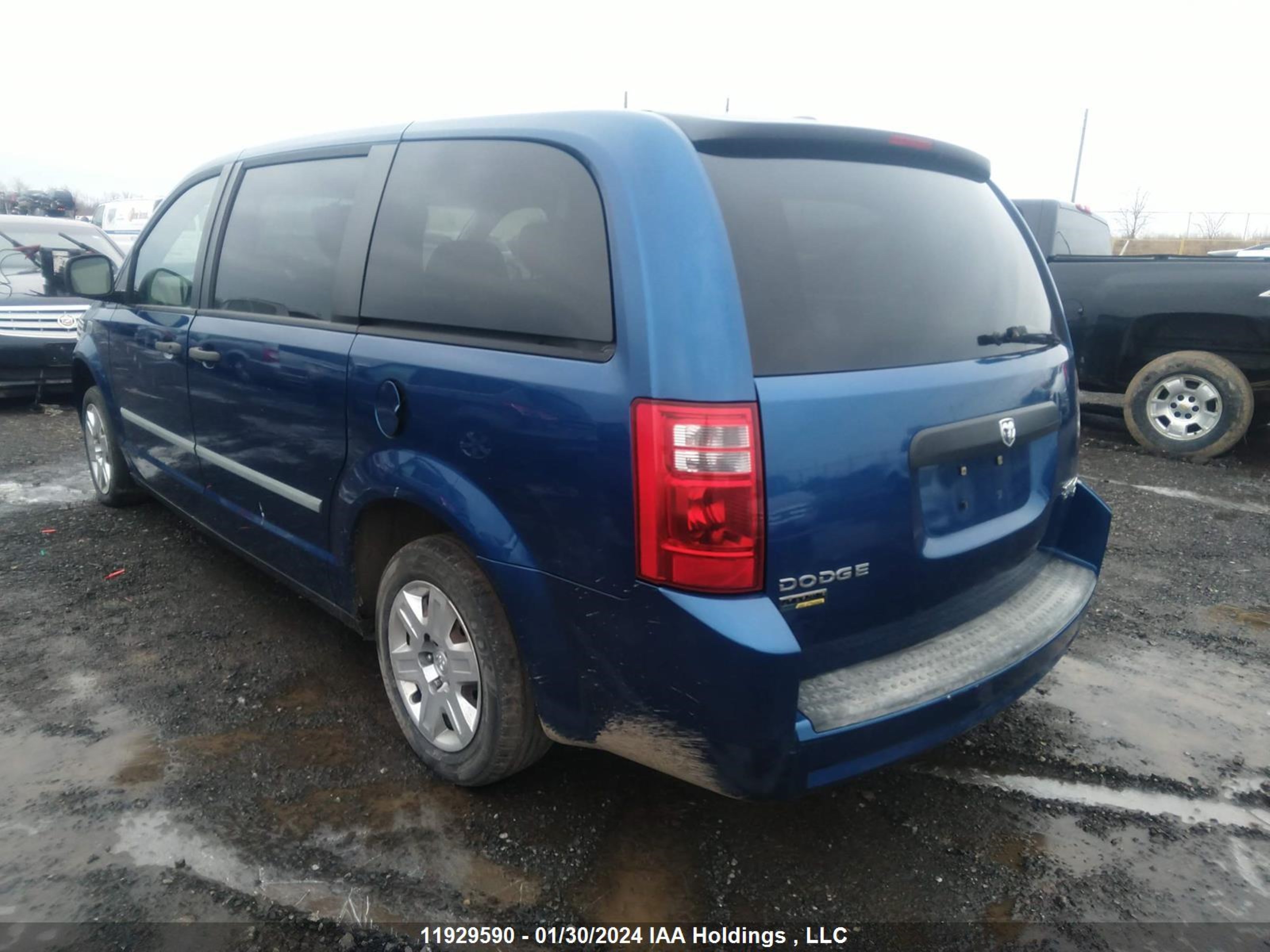 Photo 2 VIN: 2D4RN4DE0AR173520 - DODGE CARAVAN 