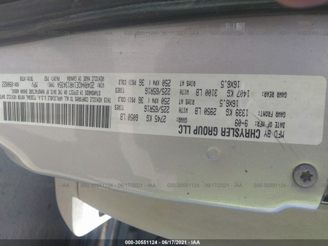 Photo 8 VIN: 2D4RN4DE1AR134354 - DODGE GRAND CARAVAN 