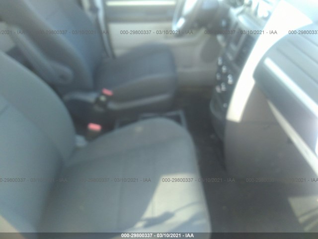 Photo 4 VIN: 2D4RN4DE2AR107521 - DODGE GRAND CARAVAN 