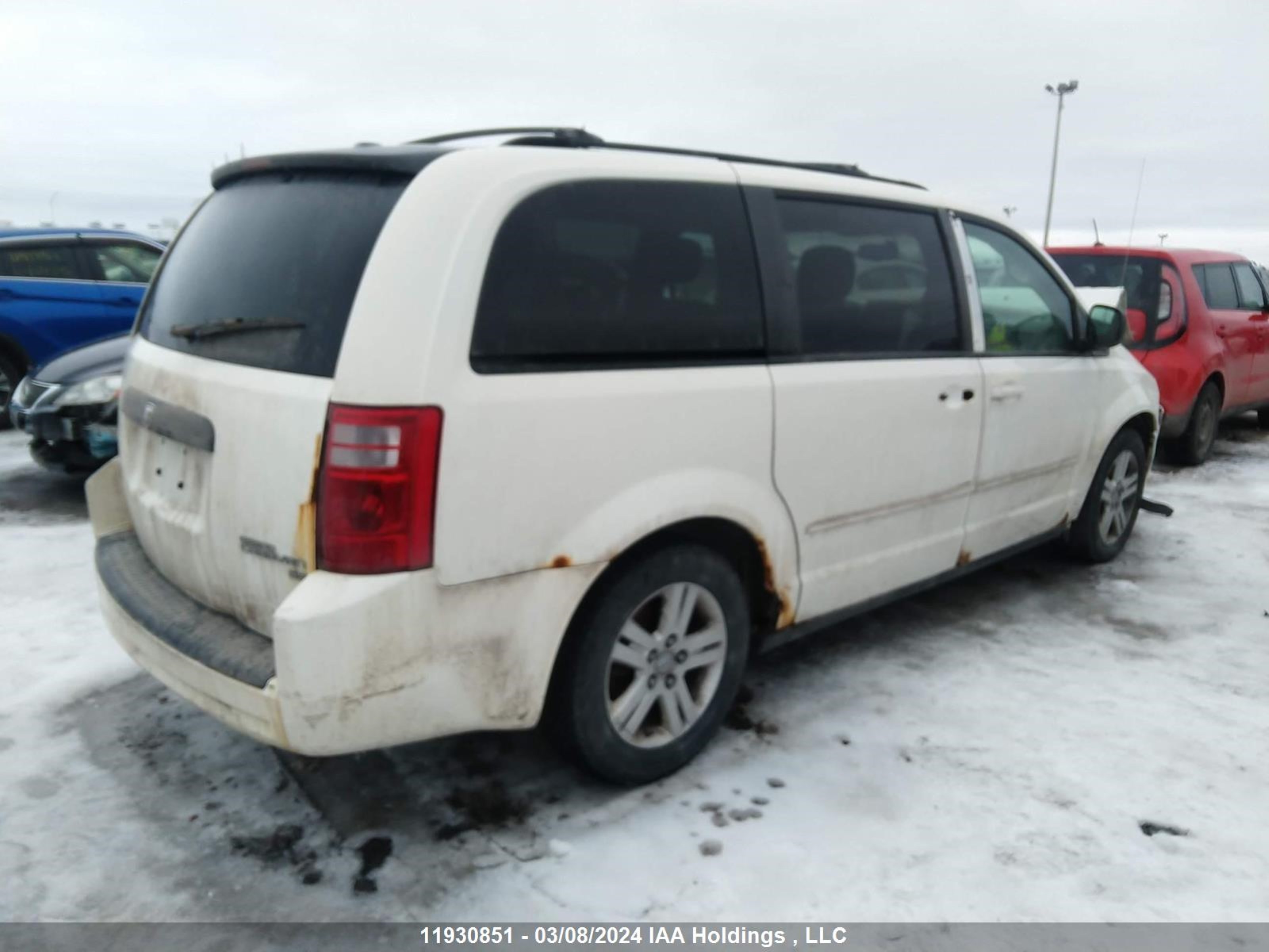 Photo 3 VIN: 2D4RN4DE2AR110922 - DODGE CARAVAN 