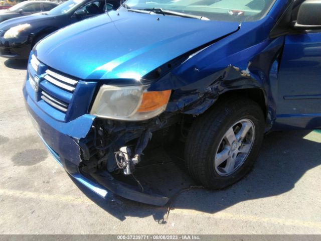 Photo 5 VIN: 2D4RN4DE2AR123606 - DODGE GRAND CARAVAN 