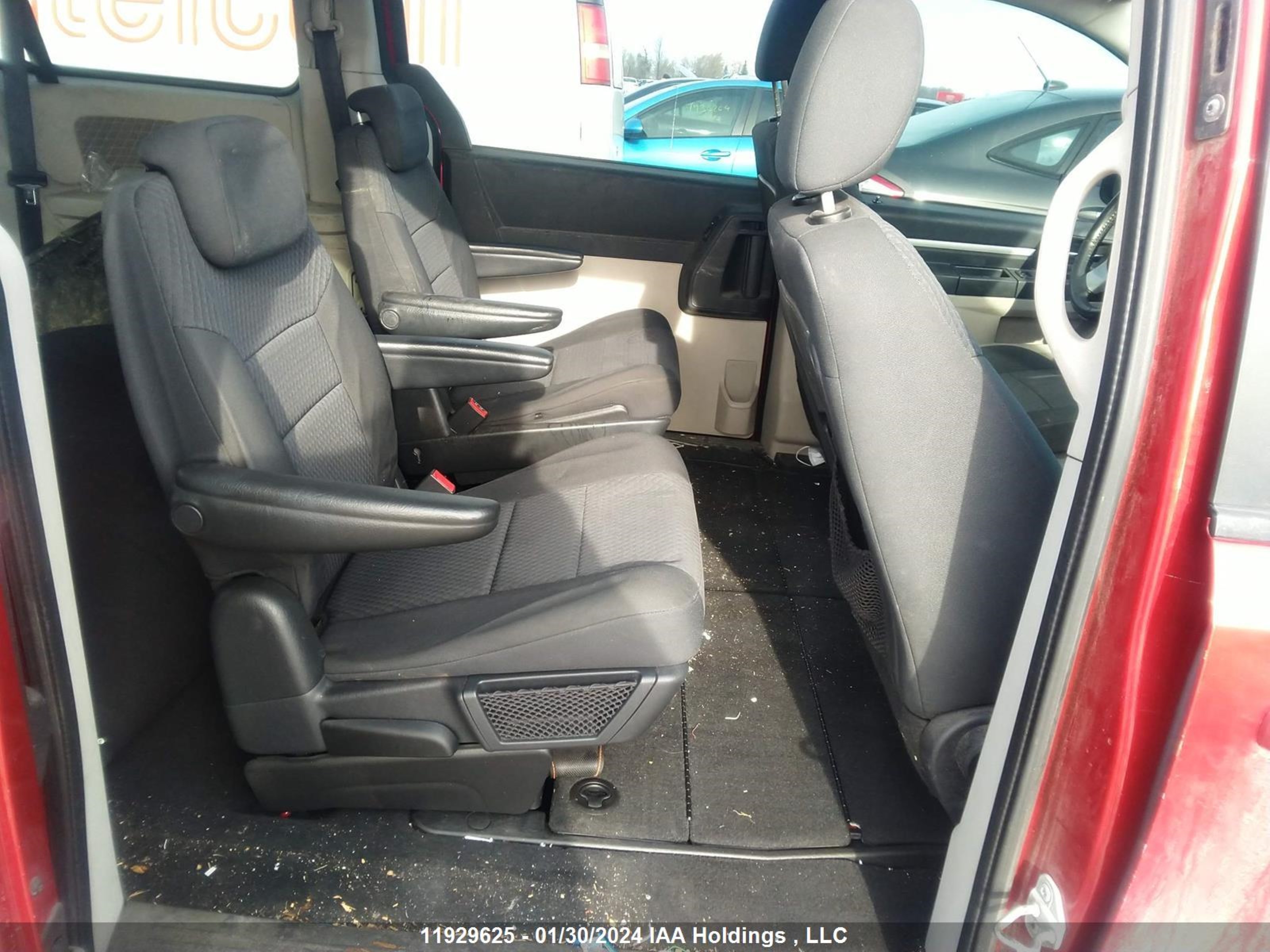 Photo 7 VIN: 2D4RN4DE2AR169498 - DODGE CARAVAN 