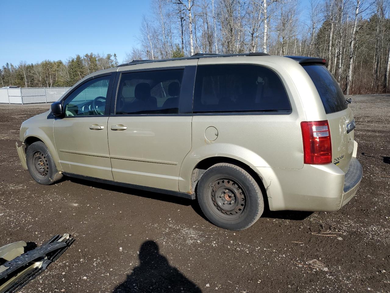 Photo 1 VIN: 2D4RN4DE2AR275997 - DODGE CARAVAN 