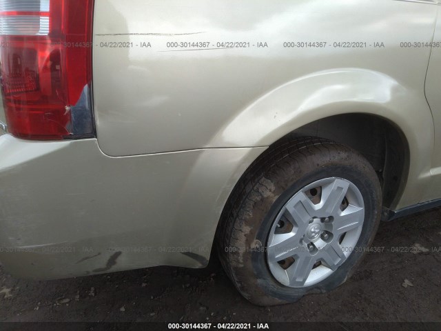 Photo 5 VIN: 2D4RN4DE2AR318556 - DODGE GRAND CARAVAN 