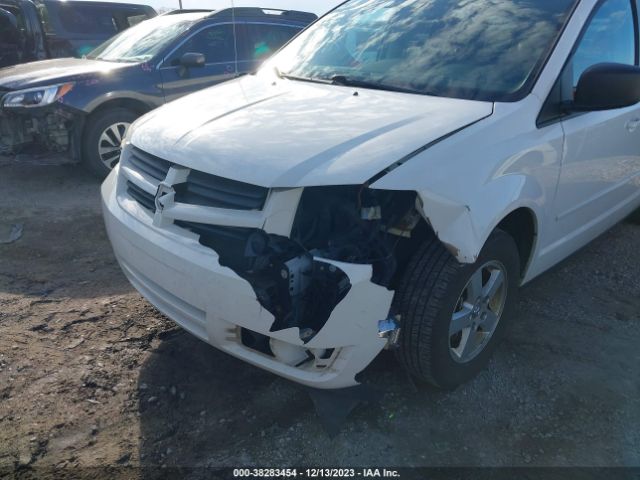 Photo 5 VIN: 2D4RN4DE2AR343215 - DODGE GRAND CARAVAN 