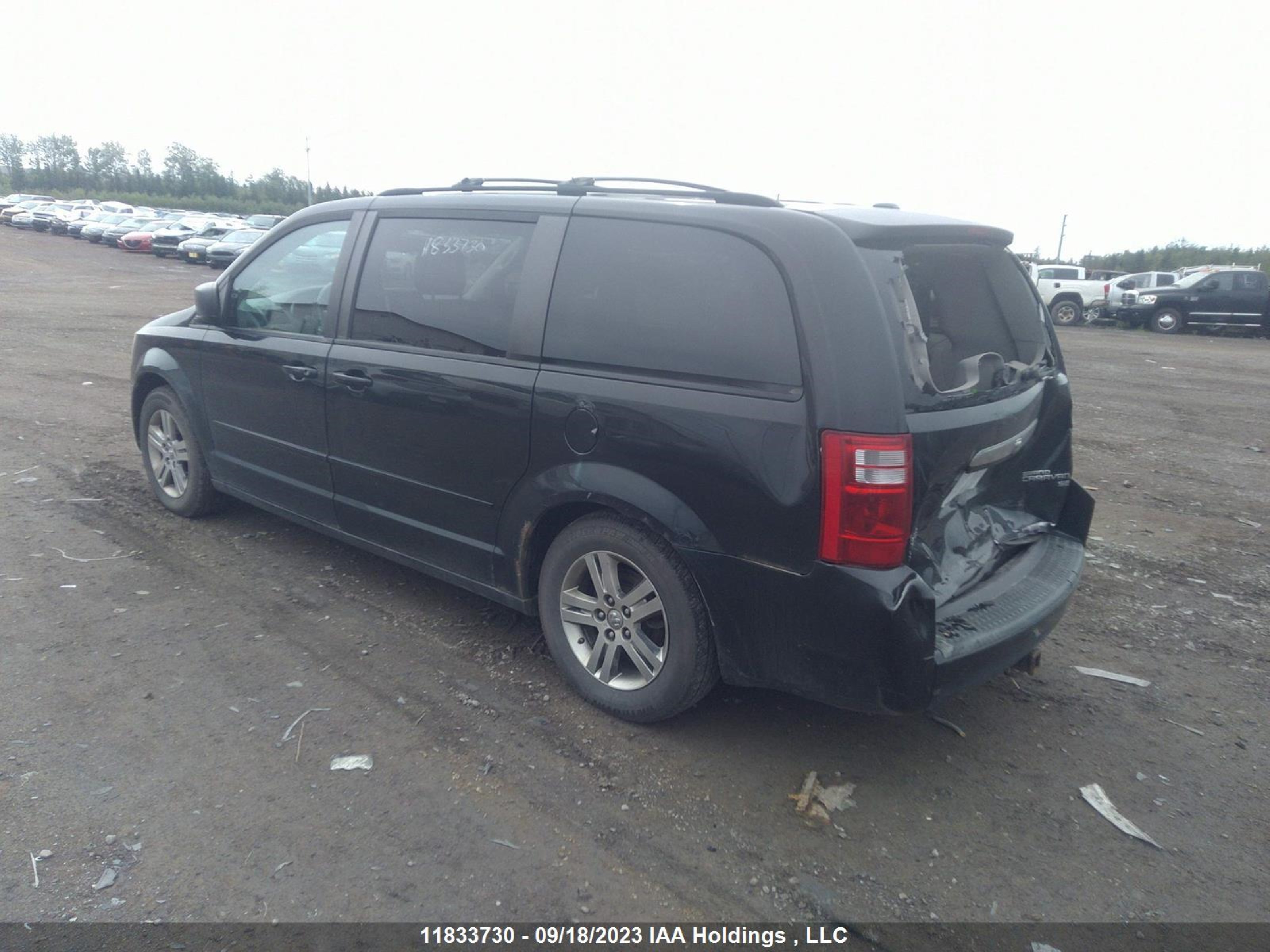 Photo 2 VIN: 2D4RN4DE2AR362086 - DODGE CARAVAN 