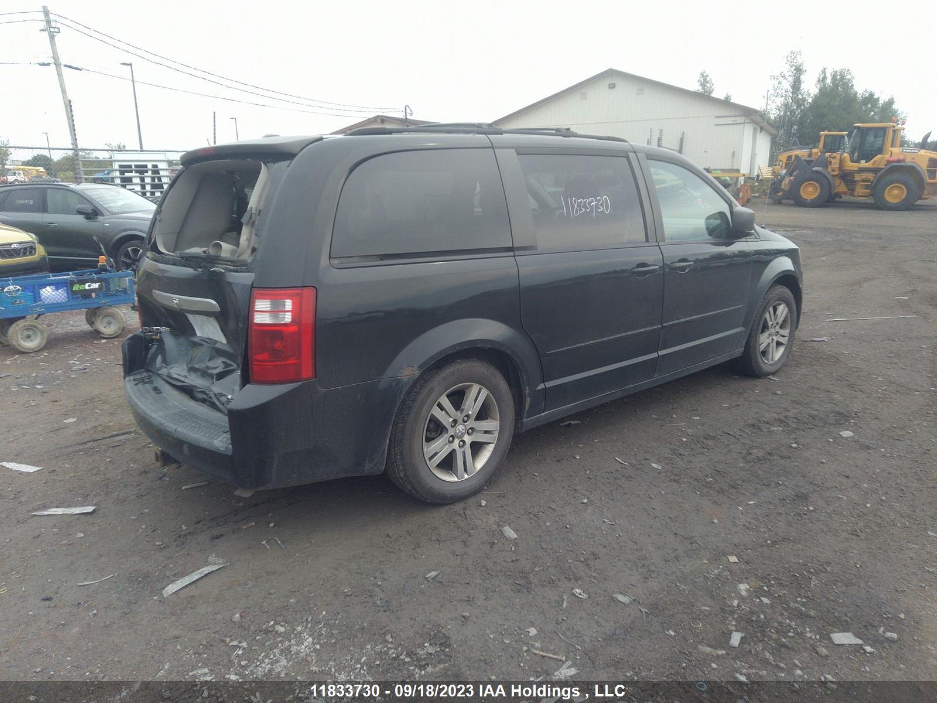 Photo 3 VIN: 2D4RN4DE2AR362086 - DODGE CARAVAN 