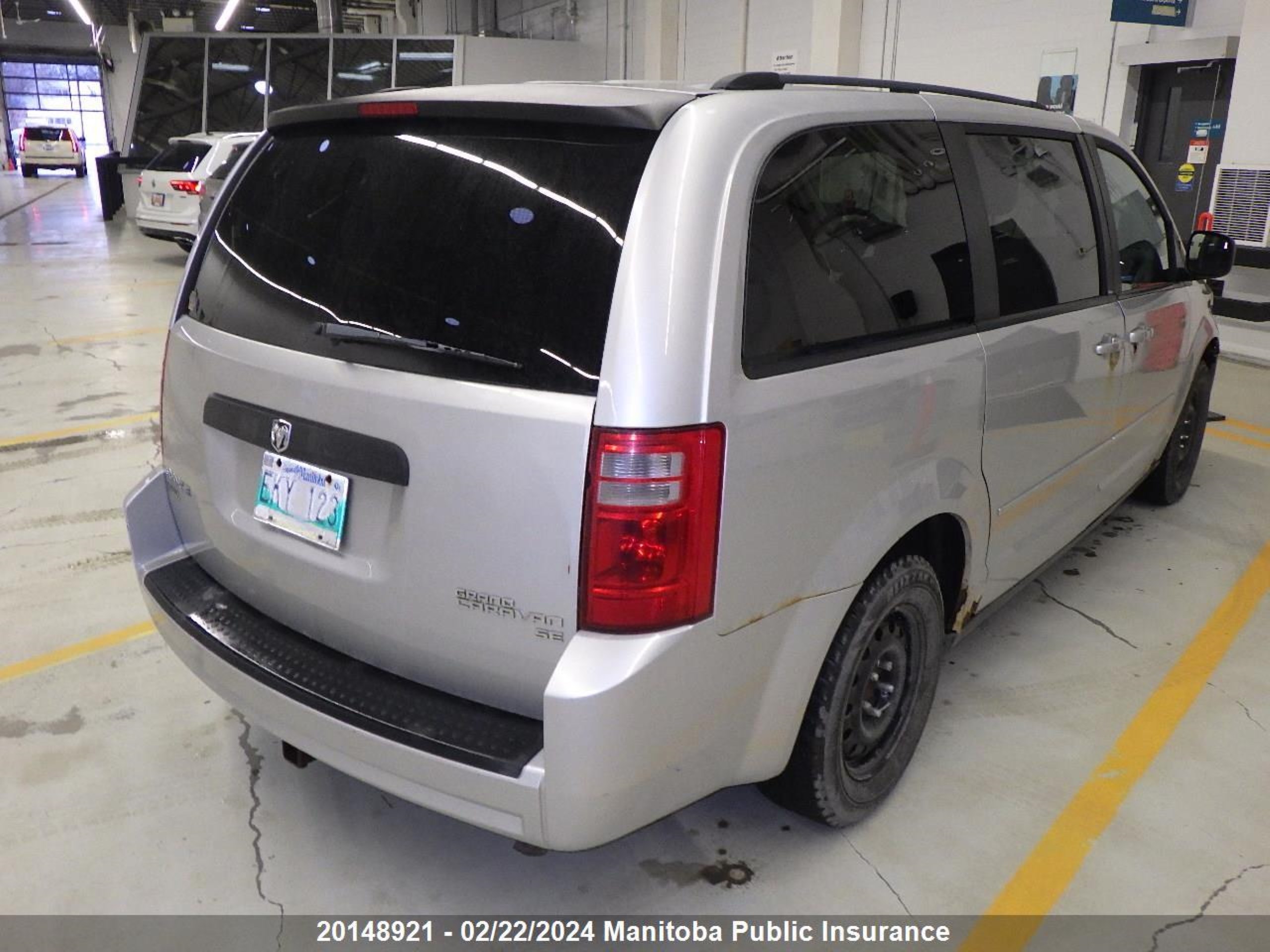 Photo 8 VIN: 2D4RN4DE2AR379454 - DODGE CARAVAN 