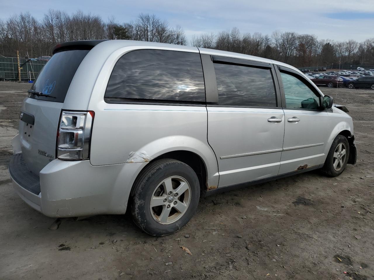 Photo 2 VIN: 2D4RN4DE3AR273207 - DODGE CARAVAN 