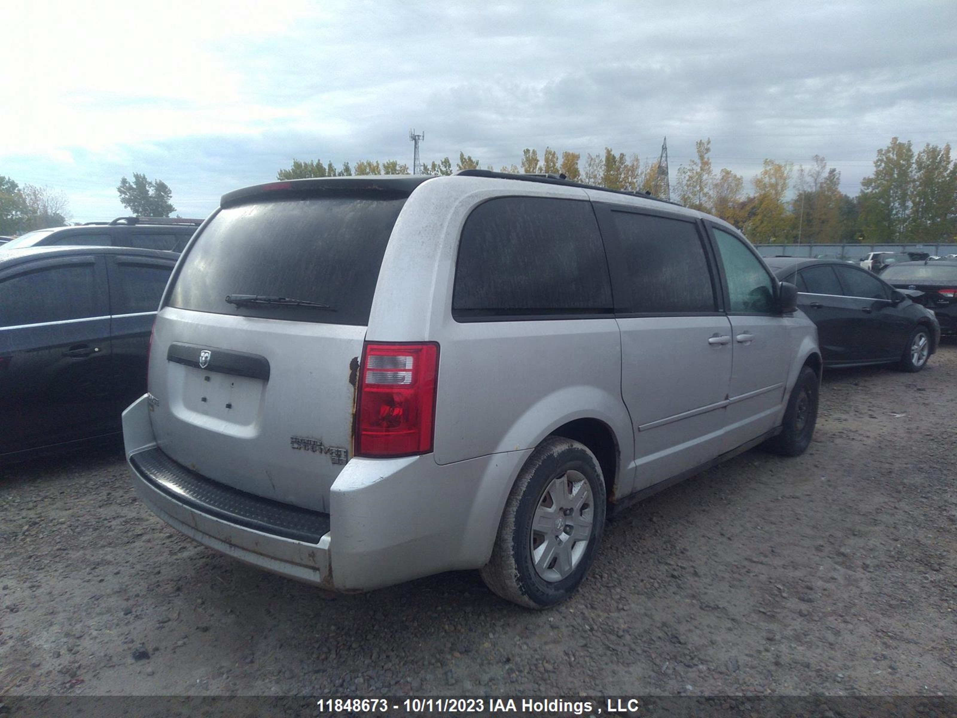 Photo 3 VIN: 2D4RN4DE3AR276222 - DODGE CARAVAN 