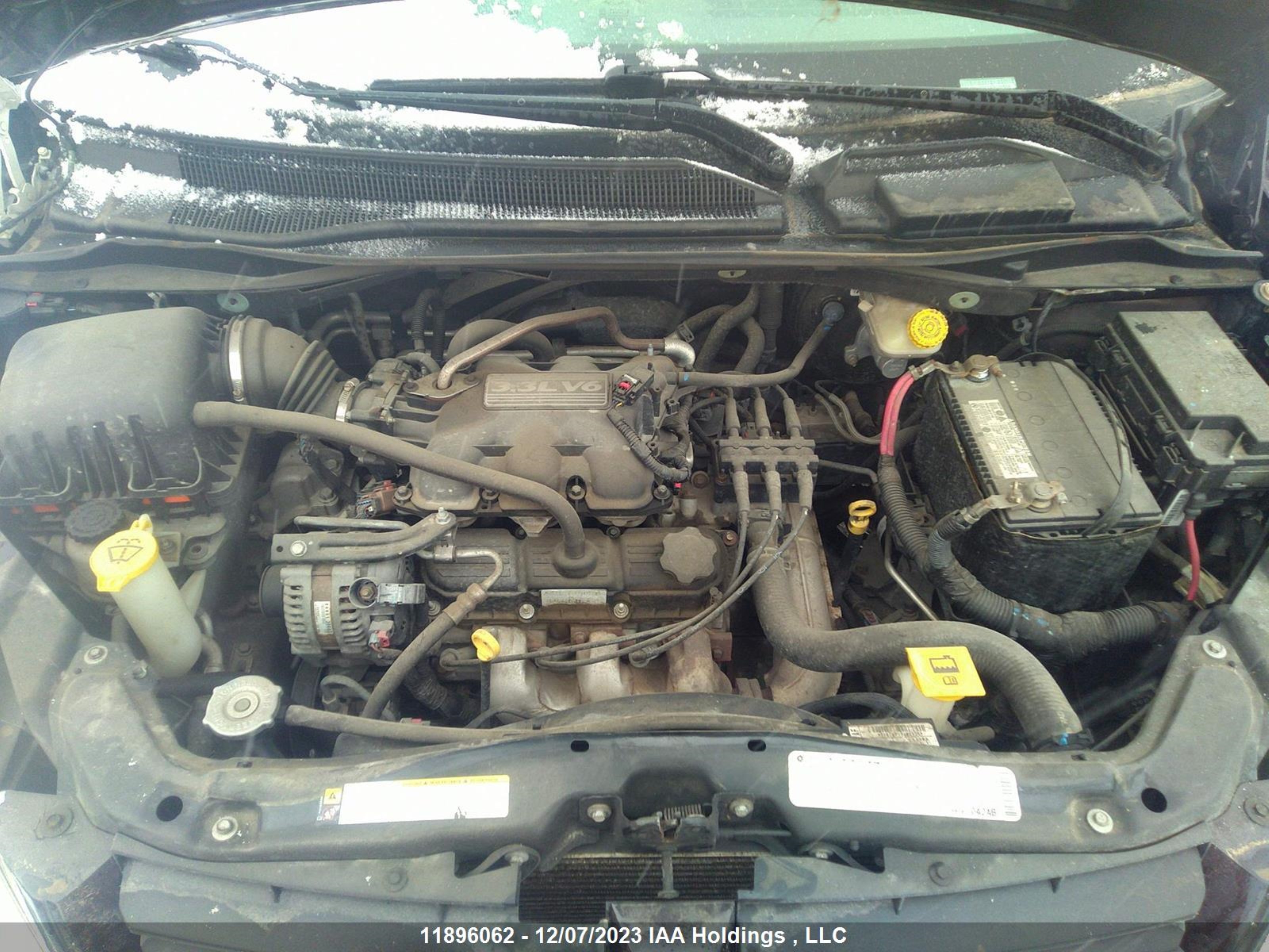 Photo 9 VIN: 2D4RN4DE3AR342669 - DODGE CARAVAN 