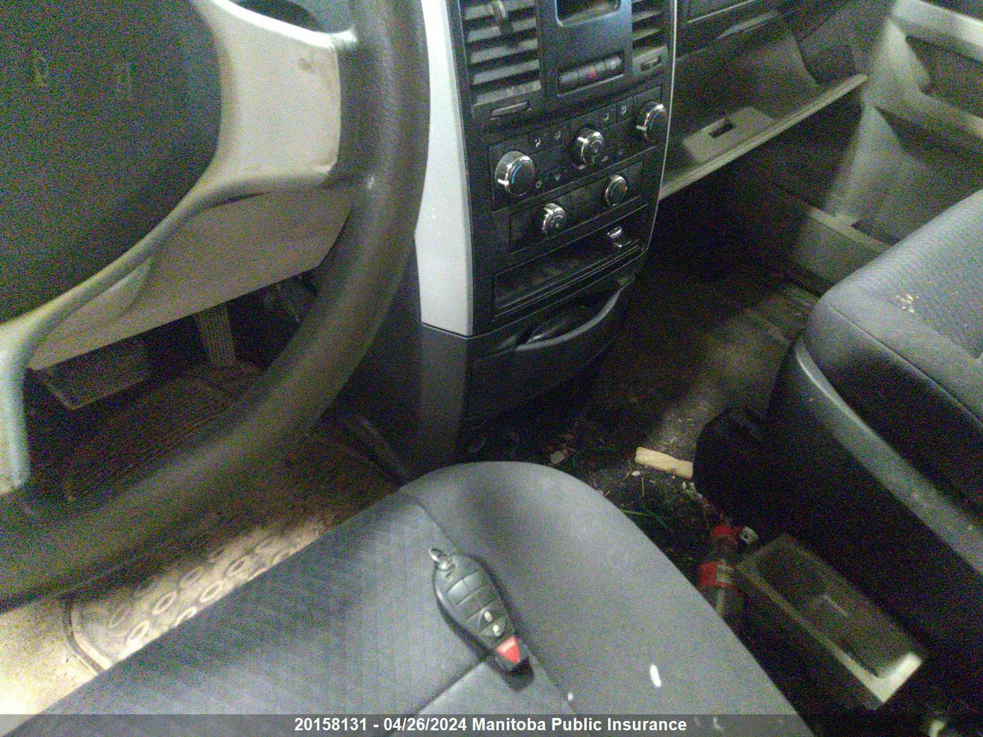 Photo 10 VIN: 2D4RN4DE4AR160608 - DODGE CARAVAN 