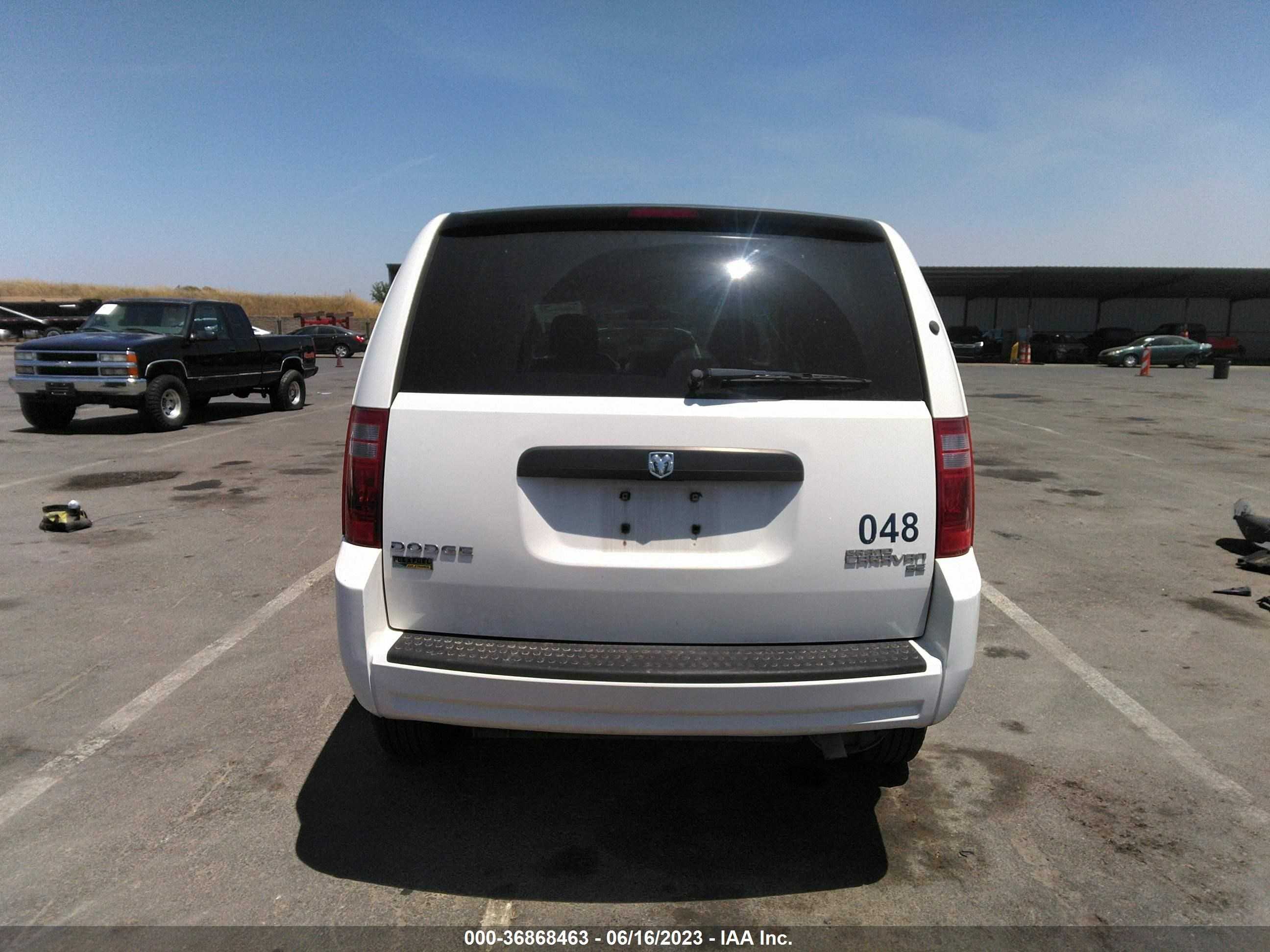 Photo 16 VIN: 2D4RN4DE4AR297080 - DODGE CARAVAN 