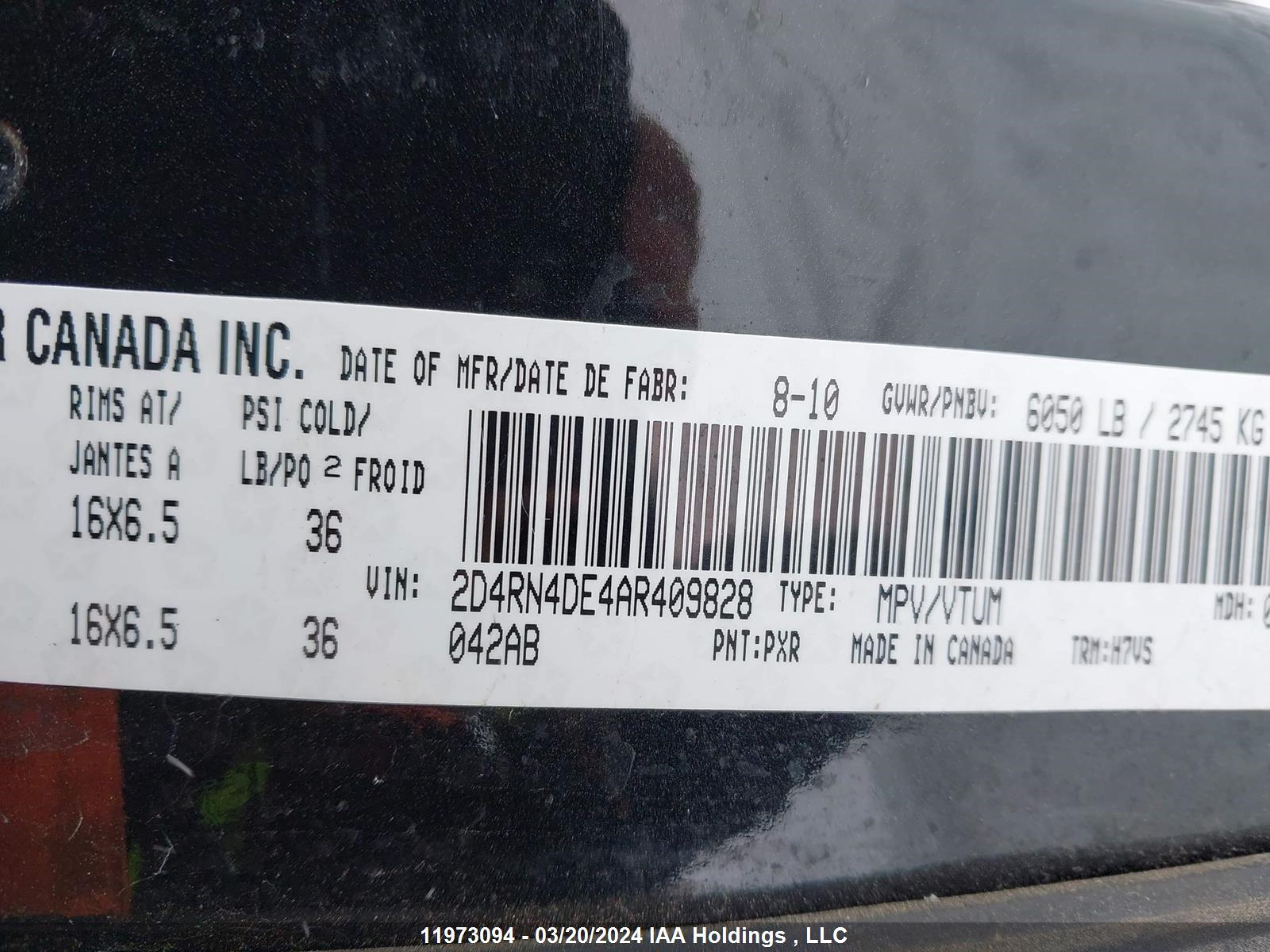 Photo 8 VIN: 2D4RN4DE4AR409828 - DODGE CARAVAN 