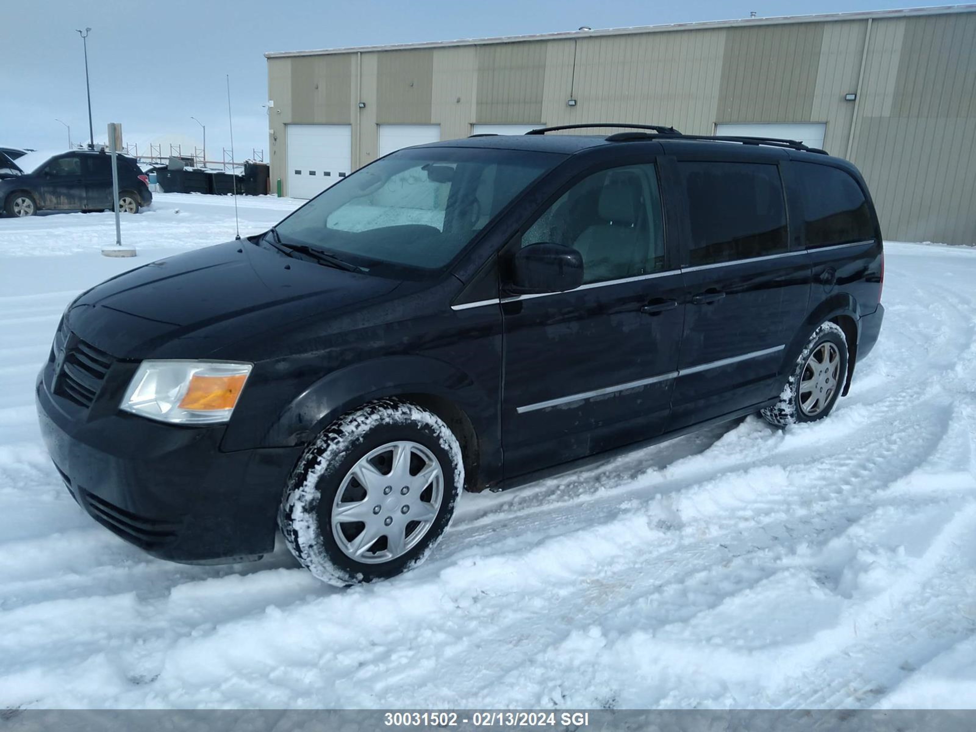 Photo 1 VIN: 2D4RN4DE4AR419324 - DODGE CARAVAN 